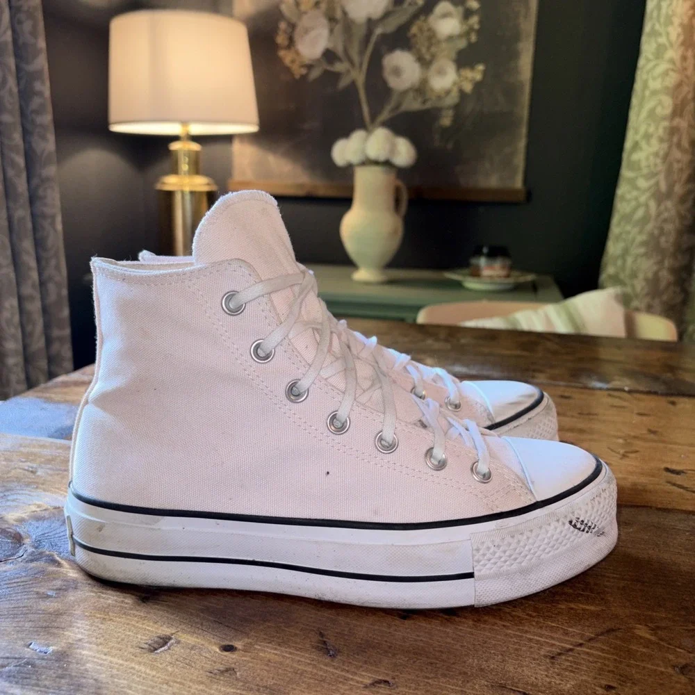 Size 9 - Converse Chuck Taylor All Star Lift Platform High Pale Petal Womens 9